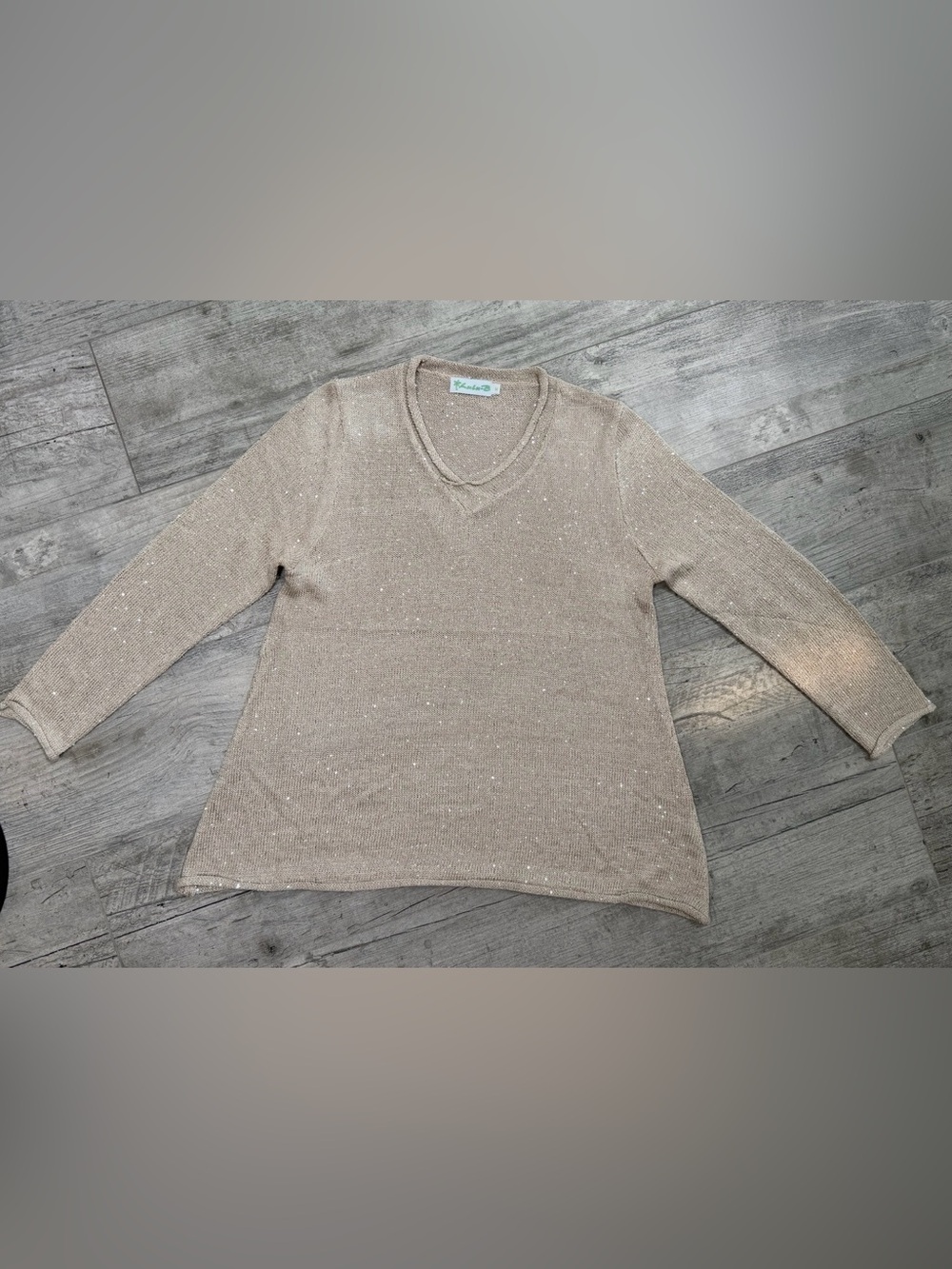 Lulu-B Gold Metallic Sparkle V-Neck Sweater